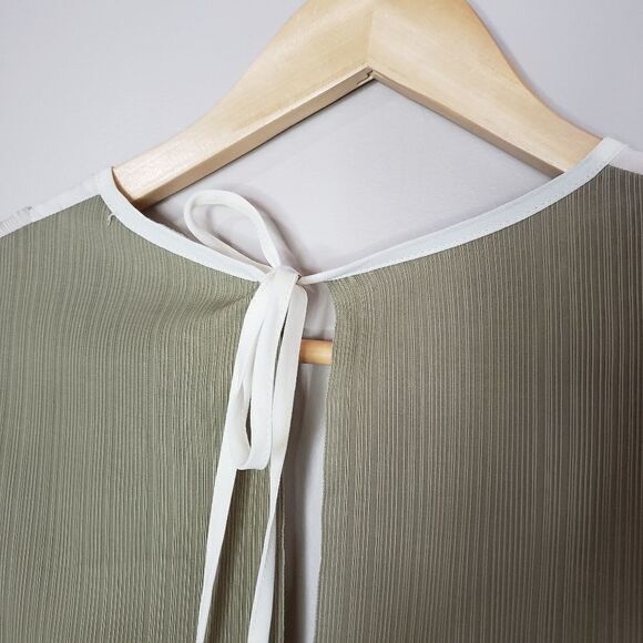 Pink Martini NWT Sleeveless Beige Green Asymmetrical Ribbed V-neck Top - Picture 6 of 15